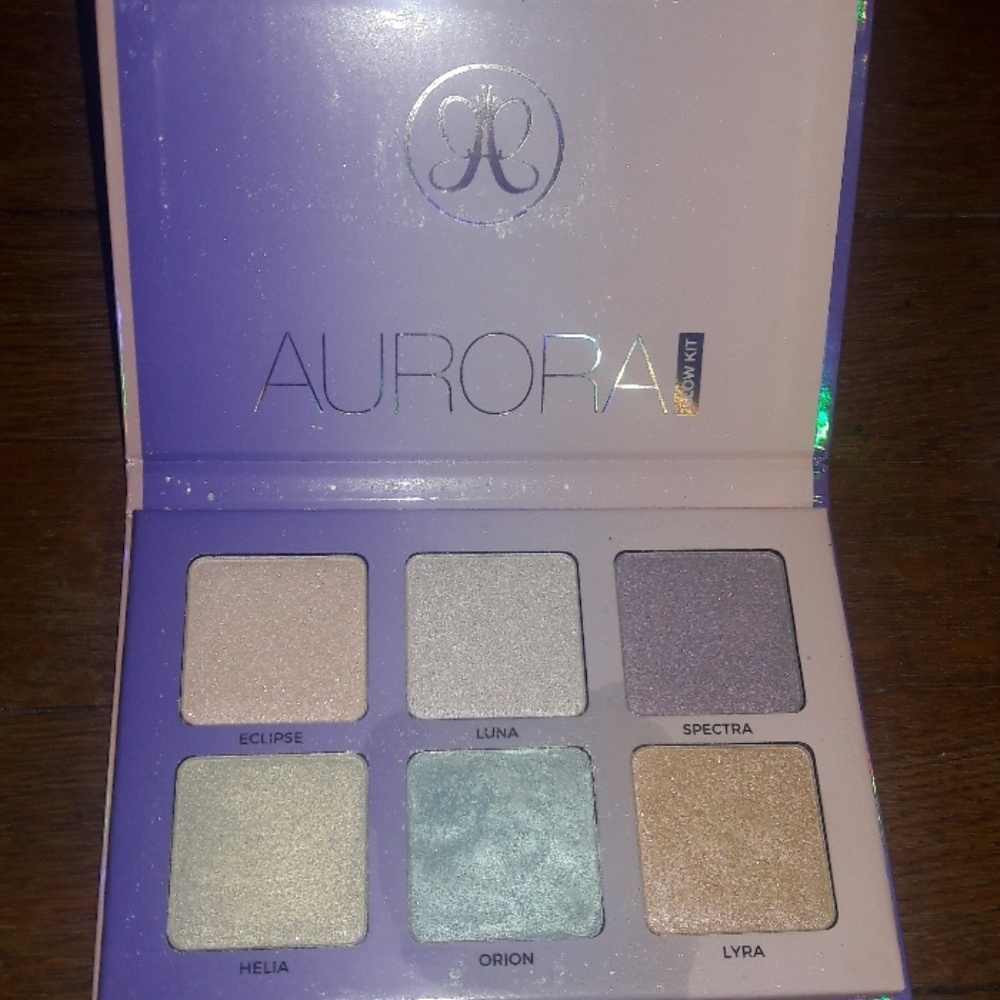 💥TRADED💥ABH Aurora Glow kit - Picture 2 of 4